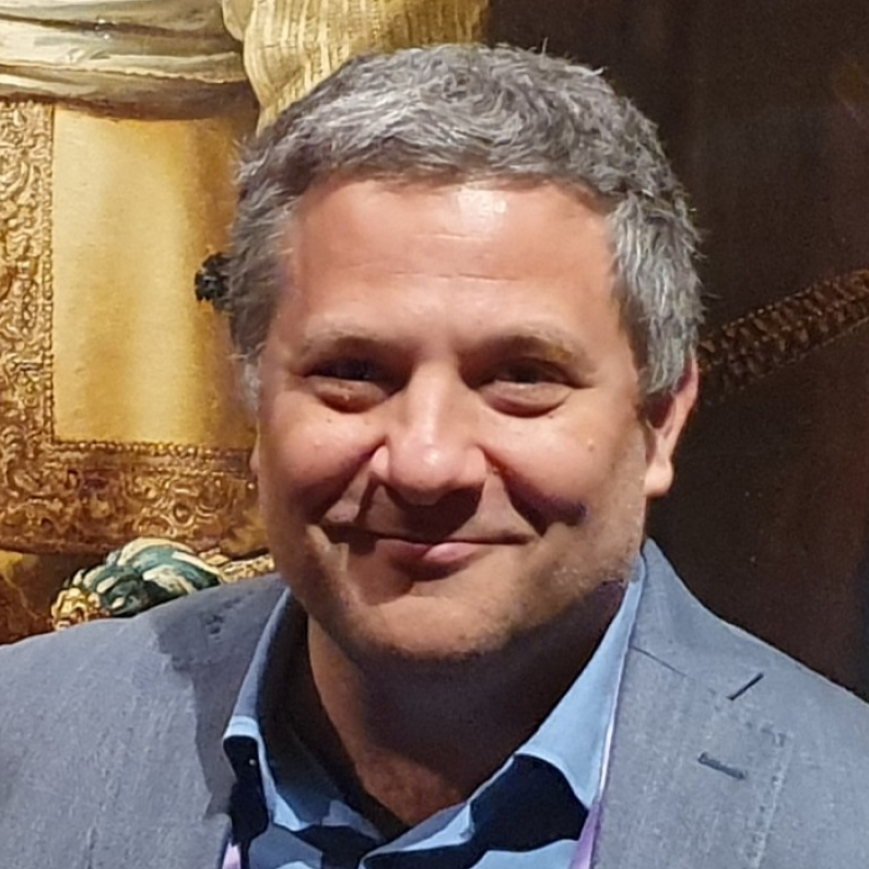 Dr. Gilad Lando